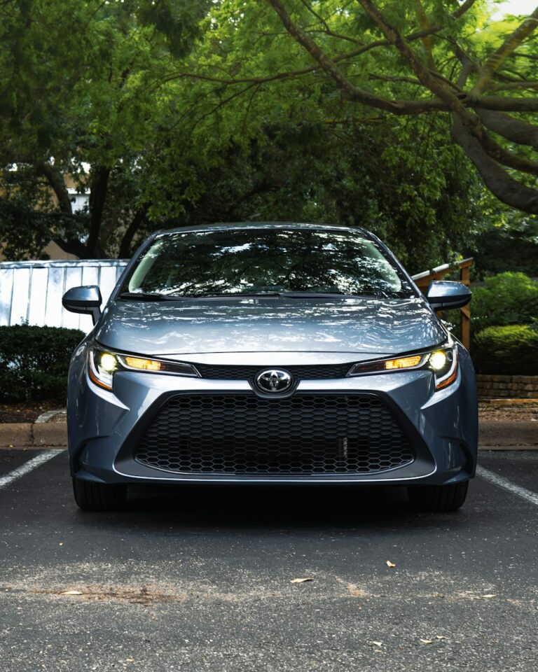 Toyota Corolla Kombi jako auto służbowe? Praktyka, styl i oszczędność w jednym